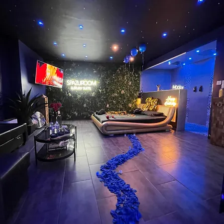 Spazuroom Luxury Apartment